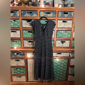 Jones Wear Black and White Floral Maxi Dress